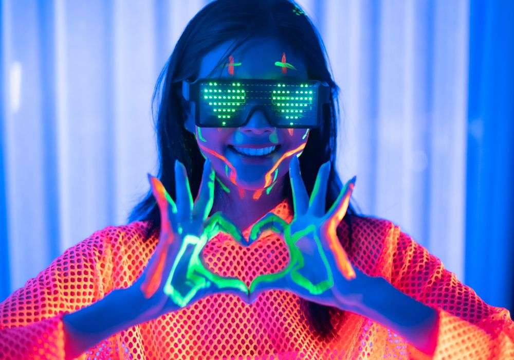 black-light-rental-set-up-best-black-light-rentals-uv-light-party-neon-party-glow-in-the-dark-part-uv-light-rentals (1)